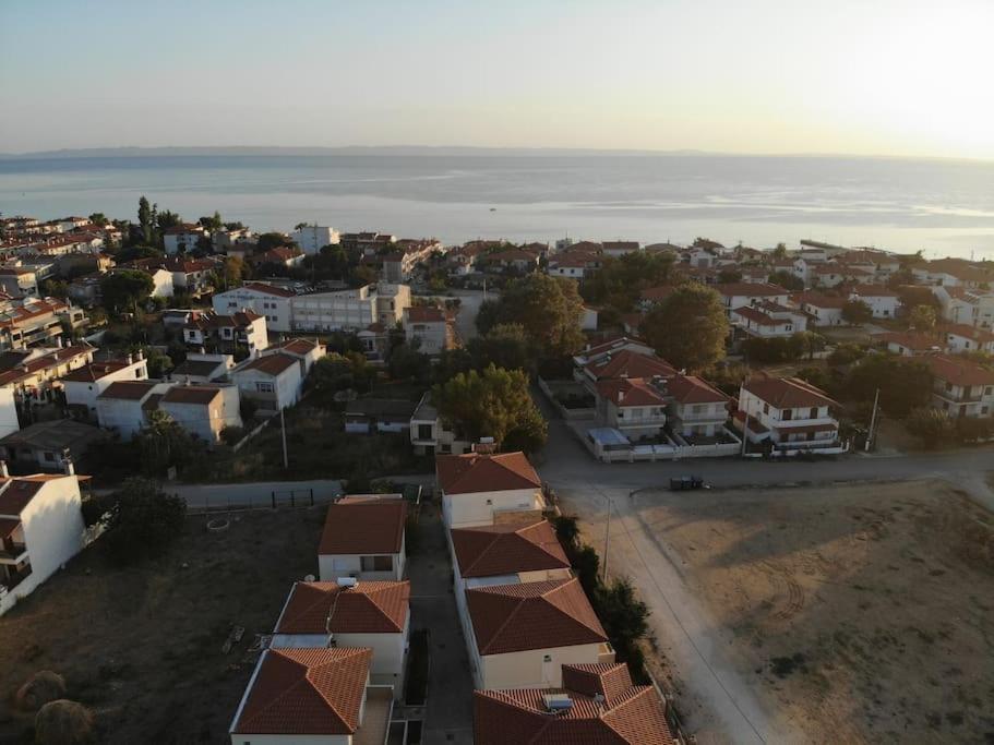 Orange Apartment Nikiti  Bagian luar foto